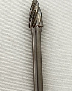 ROTERANDE FIL ALU OVAL 9,6X19