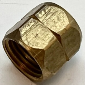 ÖVERFALLSMUTTER 1/4" VÄNSTER